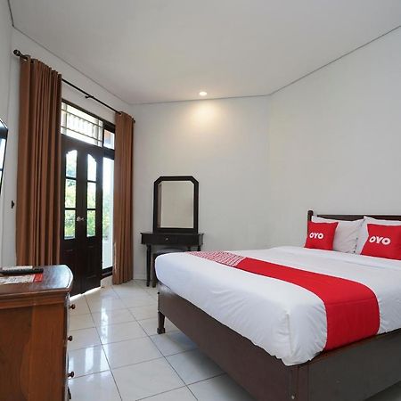 Hotel Oyo 2122 Puri Sanur Esterno foto