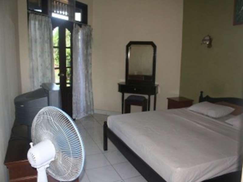 Hotel Oyo 2122 Puri Sanur Esterno foto