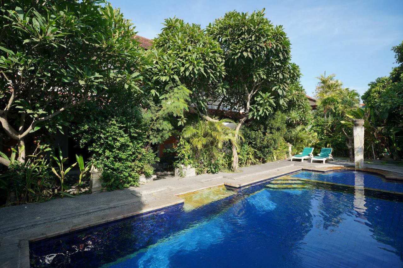 Hotel Oyo 2122 Puri Sanur Esterno foto