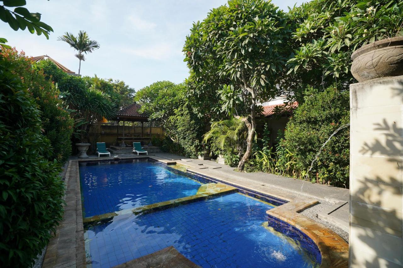 Hotel Oyo 2122 Puri Sanur Esterno foto