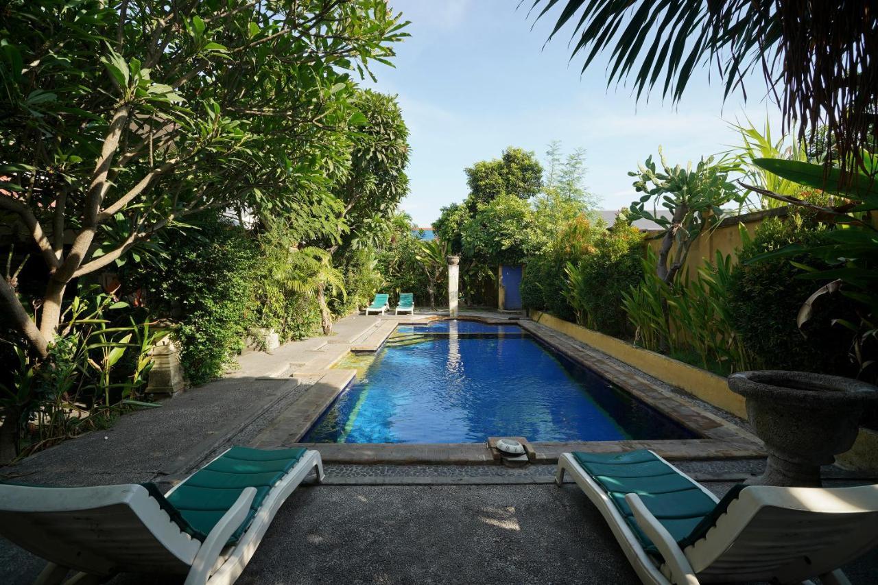 Hotel Oyo 2122 Puri Sanur Esterno foto