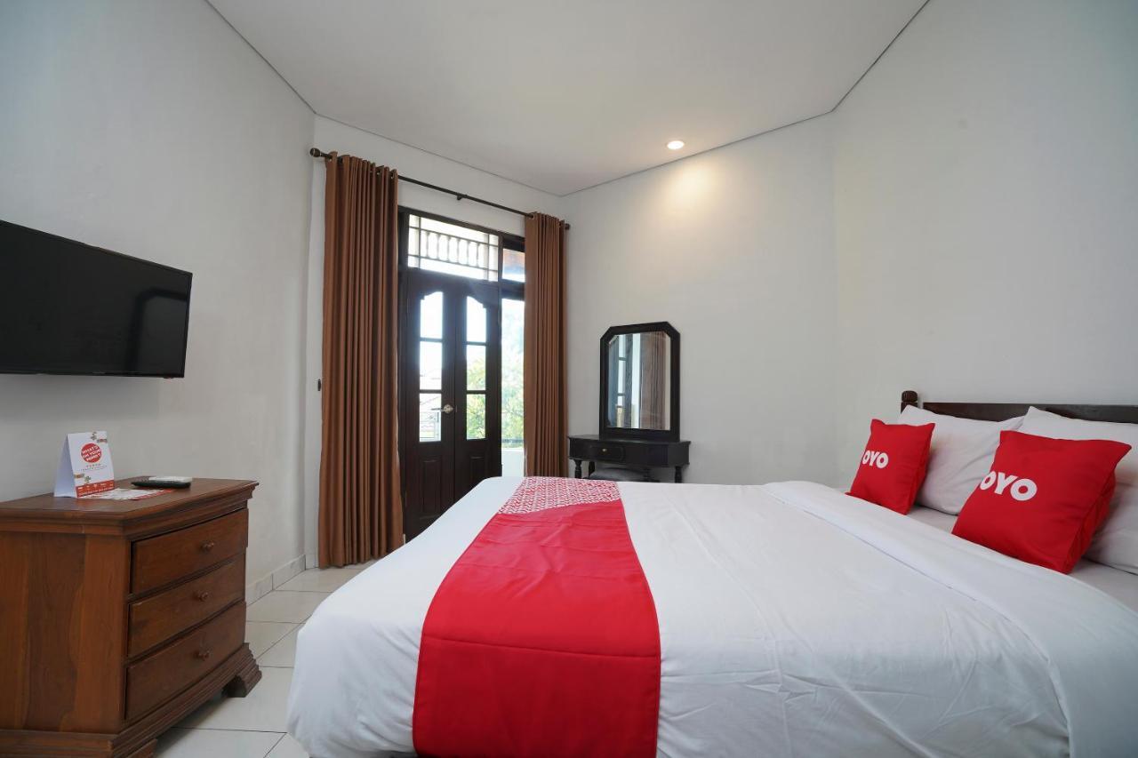 Hotel Oyo 2122 Puri Sanur Esterno foto