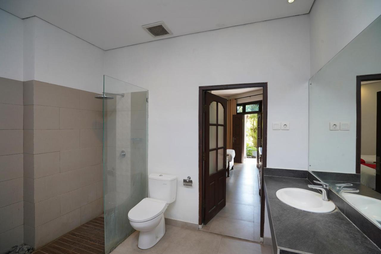 Hotel Oyo 2122 Puri Sanur Esterno foto